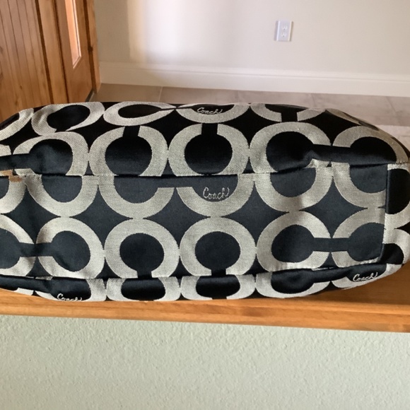 Authentic Coach Handbag - Picture 3 of 6